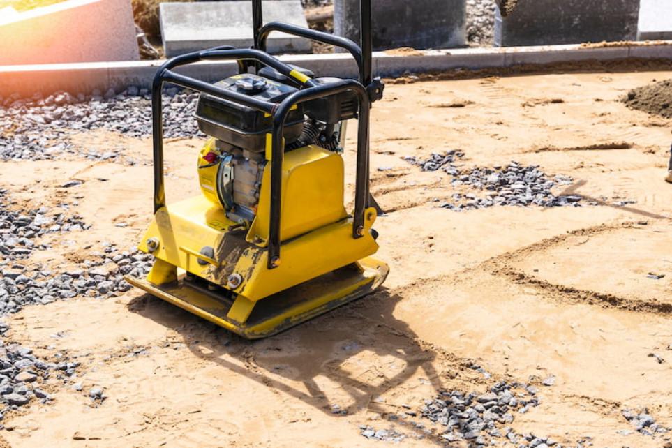 Rodillo vibratorio en arriendo - Mas Rental